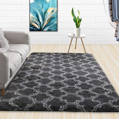 200 x 140 Soft Shag Rug for Bedroom Living Room Black Lattice