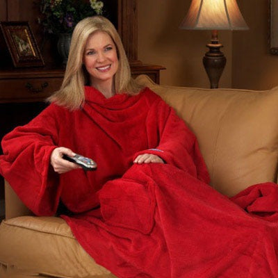 Cozy Sleeved Fleece Blanket for Ultimate Comfort Red