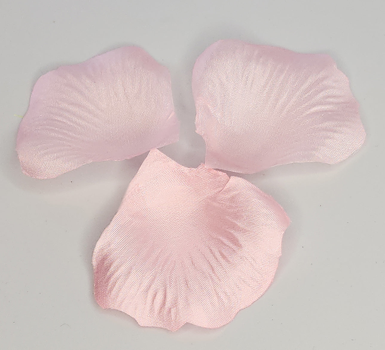 100 Pack Wedding Bridal Flower Rose Petals Cupid Pink Romantic Decor