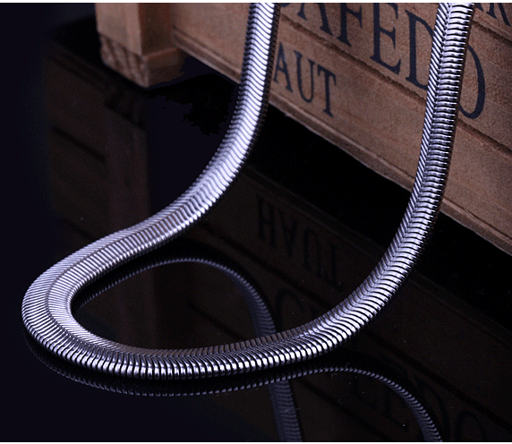 Men's Stainless Steel Chain Necklace for Stylish Everyday Wear