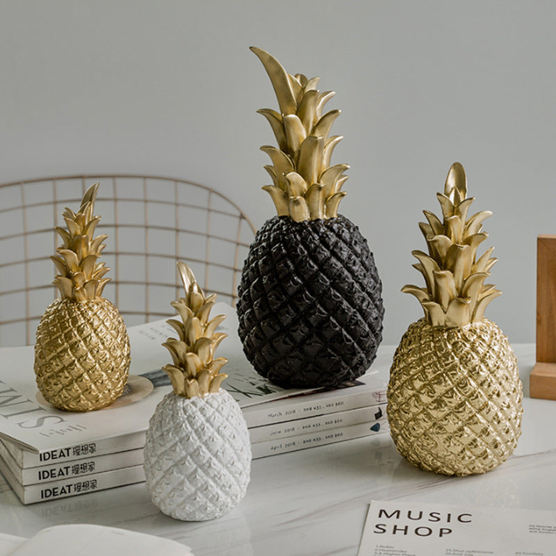 Elegant Gold Pineapple Sculpture Desktop Ornament Decor