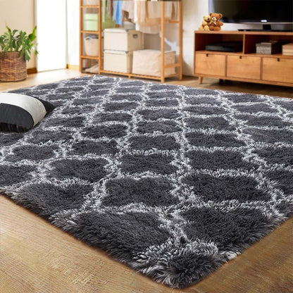 200 x 140 Soft Shag Rug for Bedroom Living Room Black Lattice