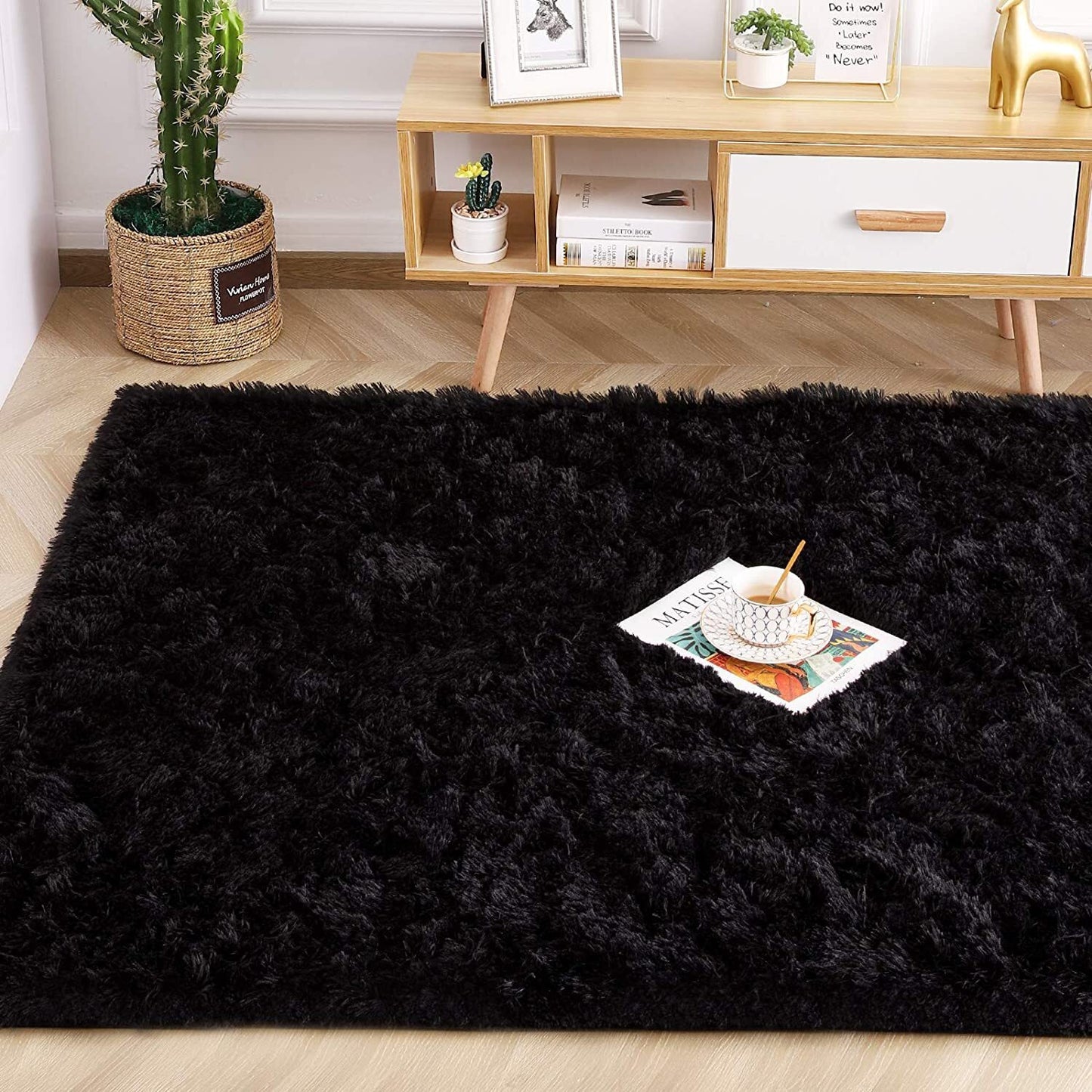 XL Extra Large 300 x 200 Soft Shag Rug Carpet Mat Black