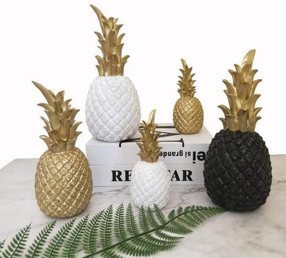 Elegant Gold Pineapple Sculpture Desktop Ornament Decor