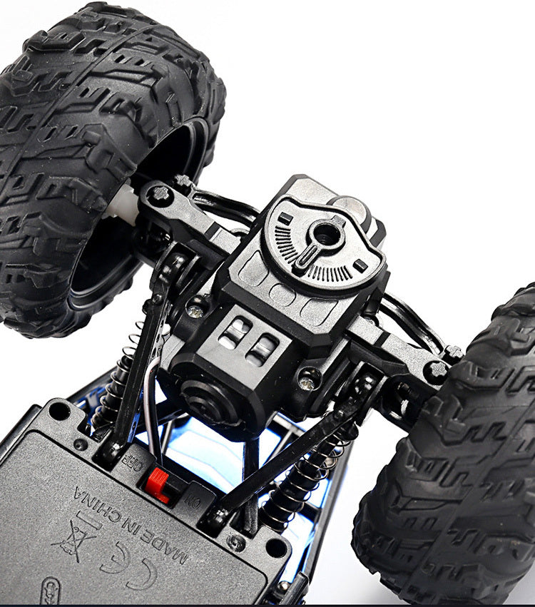 4WD RC Stunt Car Alloy Climbing Truck Off-Road Vehicle