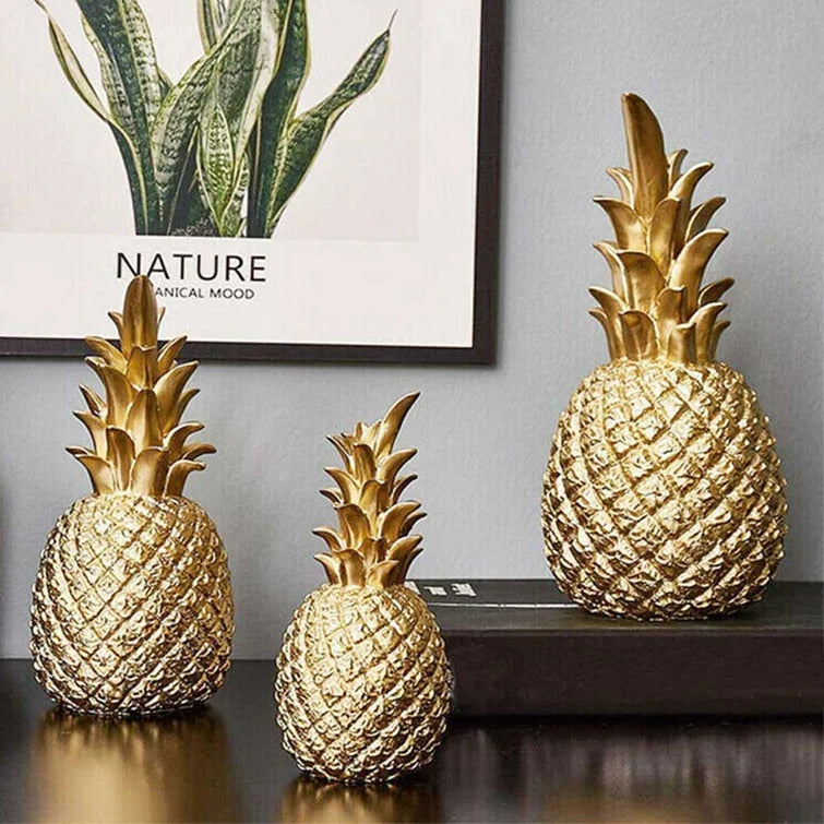 Elegant Gold Pineapple Sculpture Desktop Ornament Decor