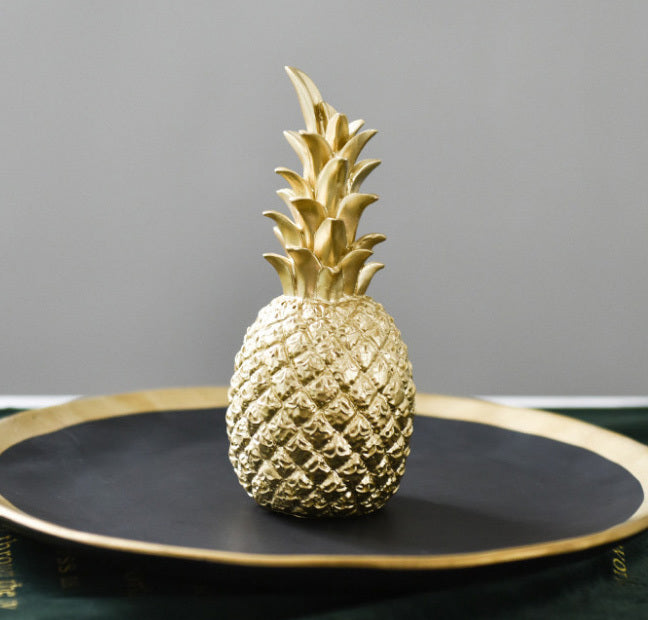 Elegant Gold Pineapple Sculpture Desktop Ornament Decor