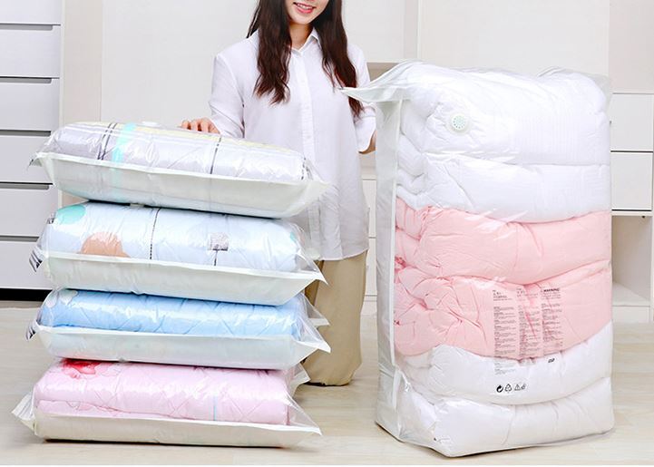 Large Jumbo Vacuum Storage Bag for Comforters Blankets and Clothes