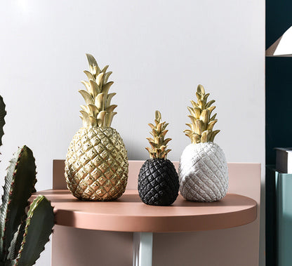 Elegant Gold Pineapple Sculpture Desktop Ornament Decor